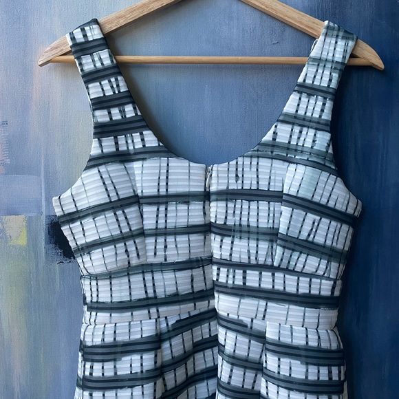 Plenty by Tracy Reese Black & White Fit & Flare Dress - Size 2 /ANTHROPOLOGIE - Picture 8 of 13